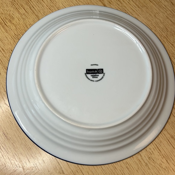 Home Catalina Medallion Dinner Plate (3) - Picture 9 of 10